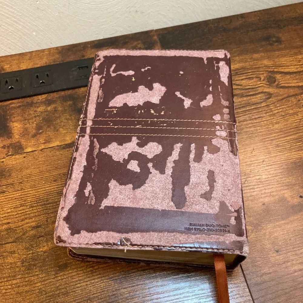 Zondervan NIV Study Bible 2008 Update Brown Italian Duo-Tone Very Distressed